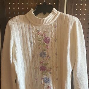 Alfred Dunner Cream Floral Embroidered Sweater size PM